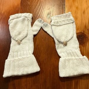 Cozy White Knit Convertible Mittens